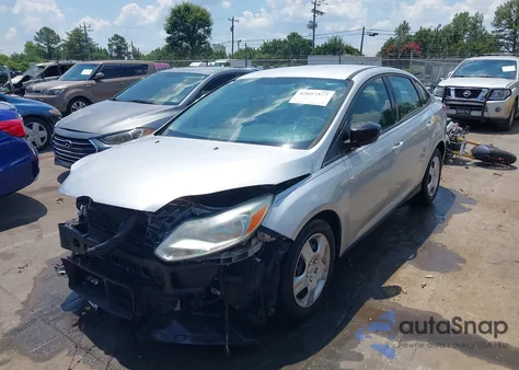 2012 Ford Focus Se z USA, uszkodzony, nr VIN 1FAHP3F22CL460598